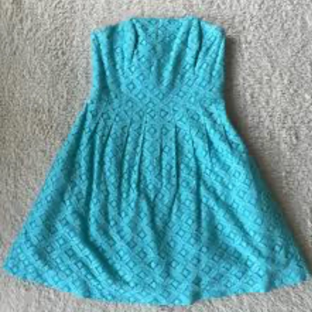 Lilly Pulitzer size 2 blue strapless dress